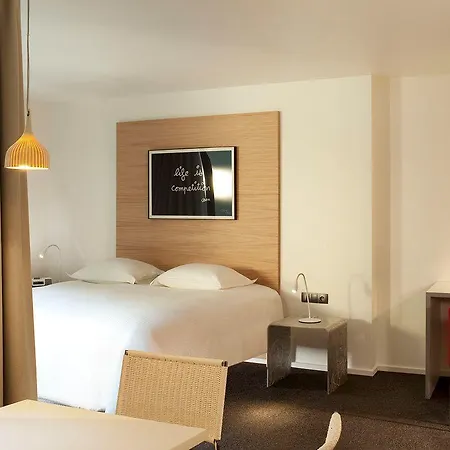 Le Pavillon 7 فندق