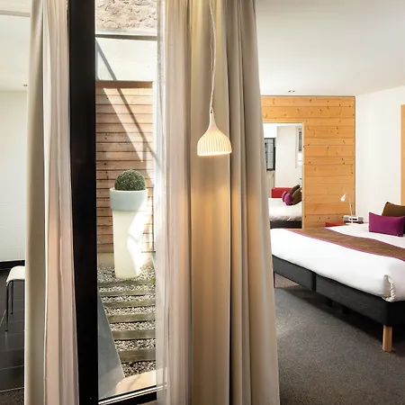 Le Pavillon 7 מלון 4*